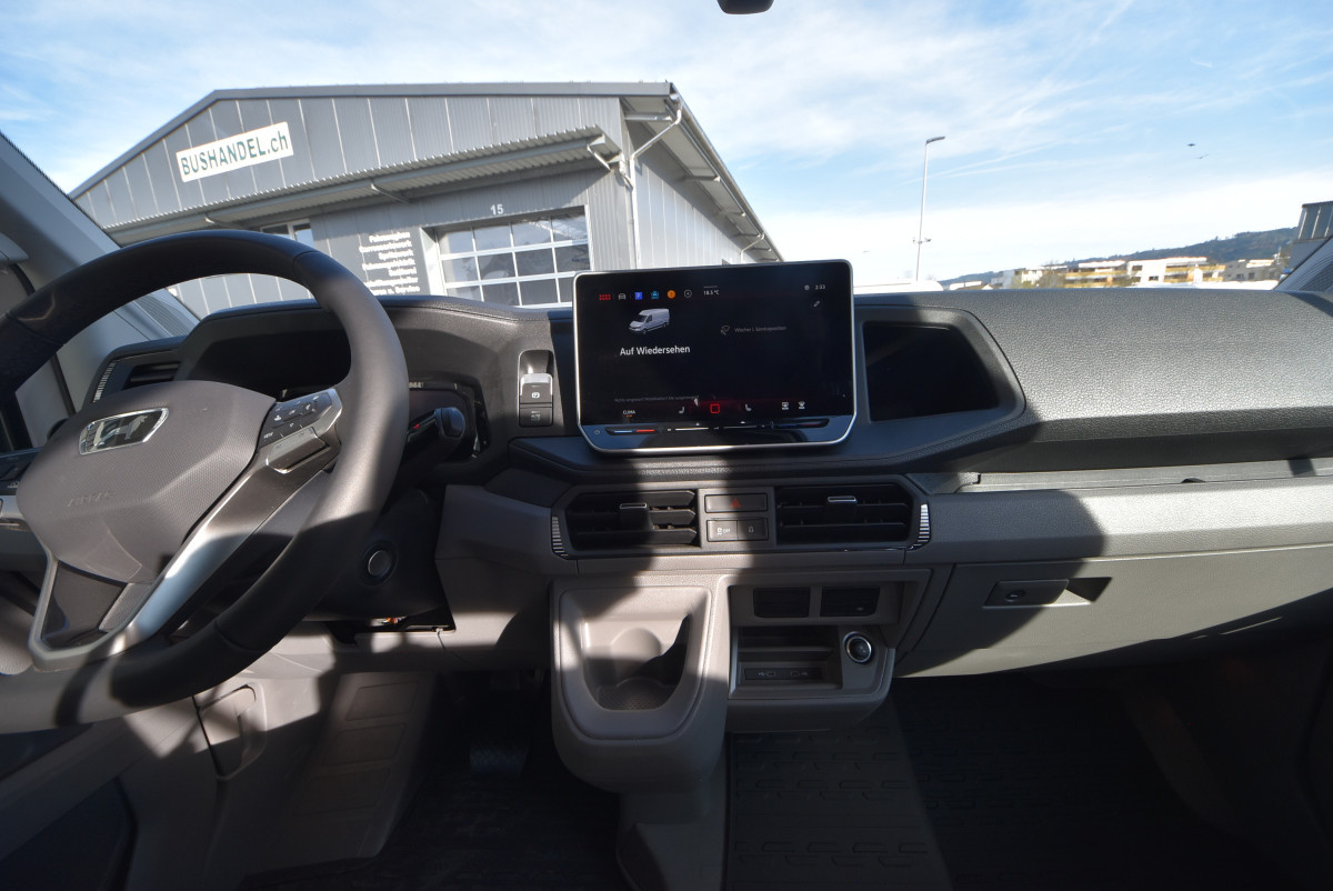 MAN TGE 3.140 Wheelchair-Accessible Van - Image 19
