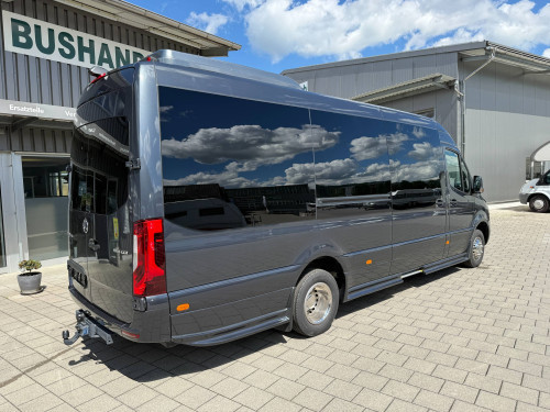 Mercedes 519 VIP Midibus mit 17 SitzplÃ¤tze