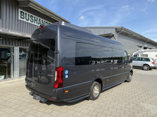 Mercedes 519 Rollstuhlbus mit bis zu 4 RollstÃ¼hle oder 21 PlÃ¤tze