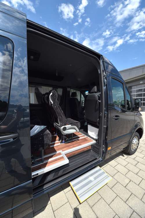 MERCEDES-BENZ 519 VIP Midibus 21 PlÃ¤tze