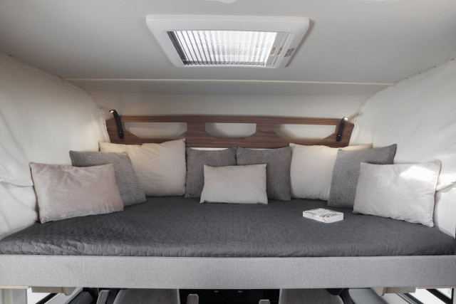 Eura Mobil Integra Line GT Hubbett