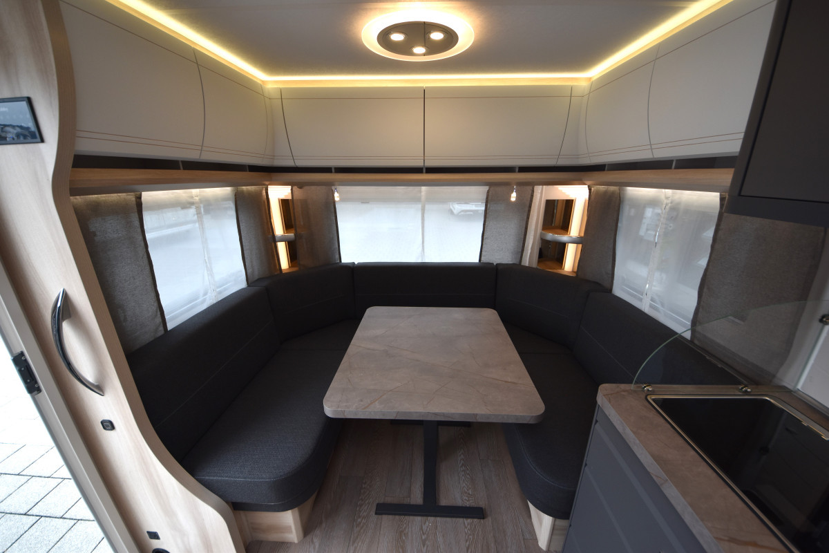 Hobby 460 UFe De Luxe - Image 18