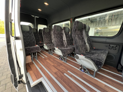 Mercedes 317 Kleinbus CDI Pro 11+1+1 SitzplÃ¤tze weiss