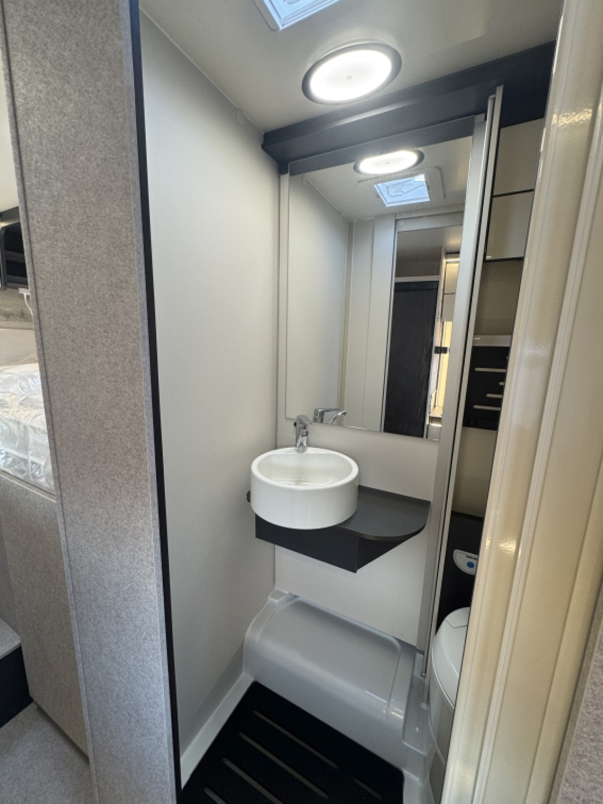 Forster-Reisemobile FT 669 EBN - Bild 15