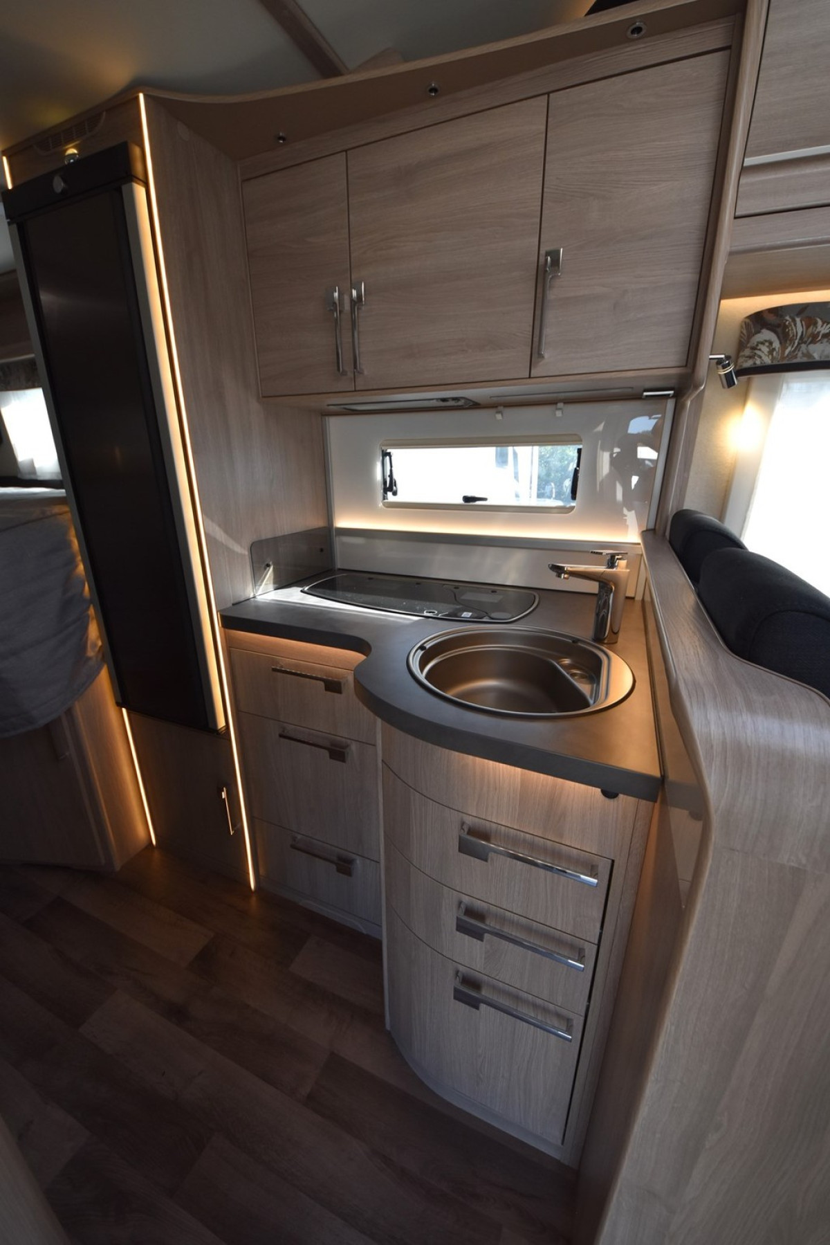 KABE Novum 750 LGB Light - Image 25