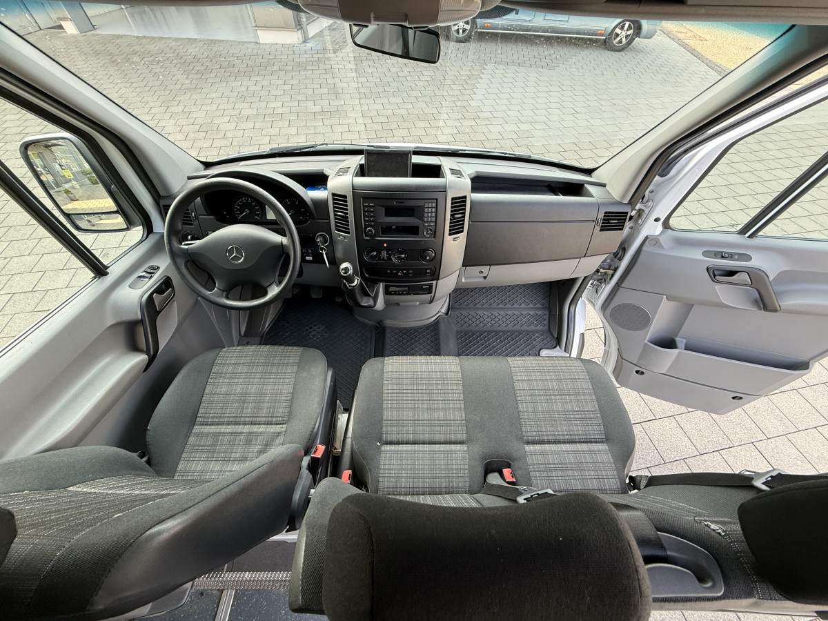 Mercedes Sprinter 316 Schulbus - Bild 11