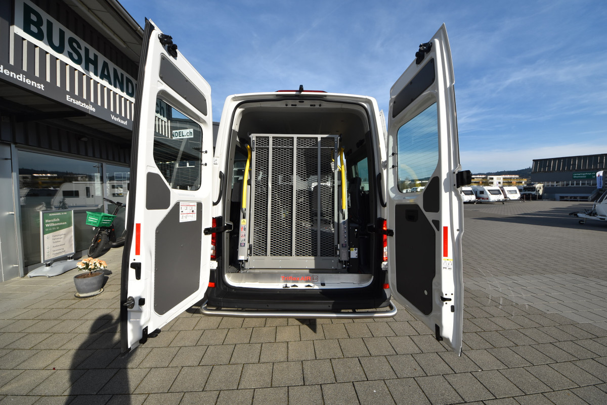 MAN TGE 3.140 Wheelchair-Accessible Bus - Image 6
