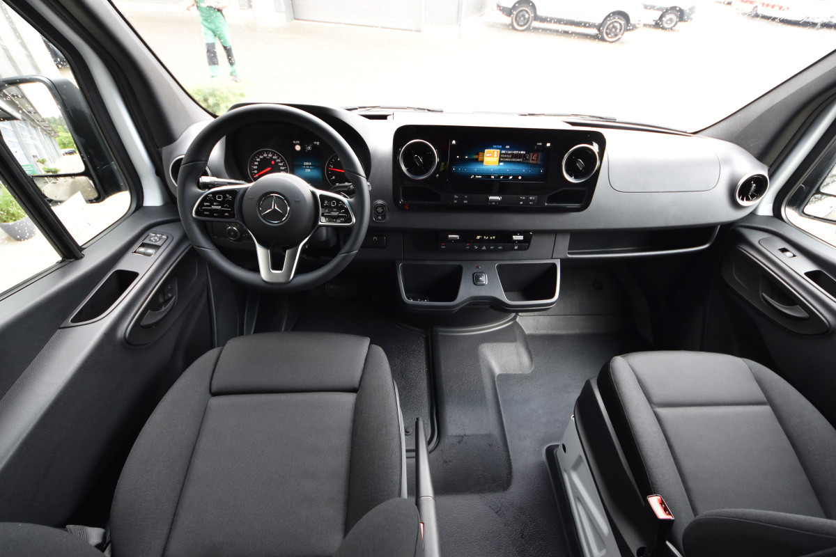 Mercedes 519 Schulbus mit total 35 PlÃ¤tze - Bild 8