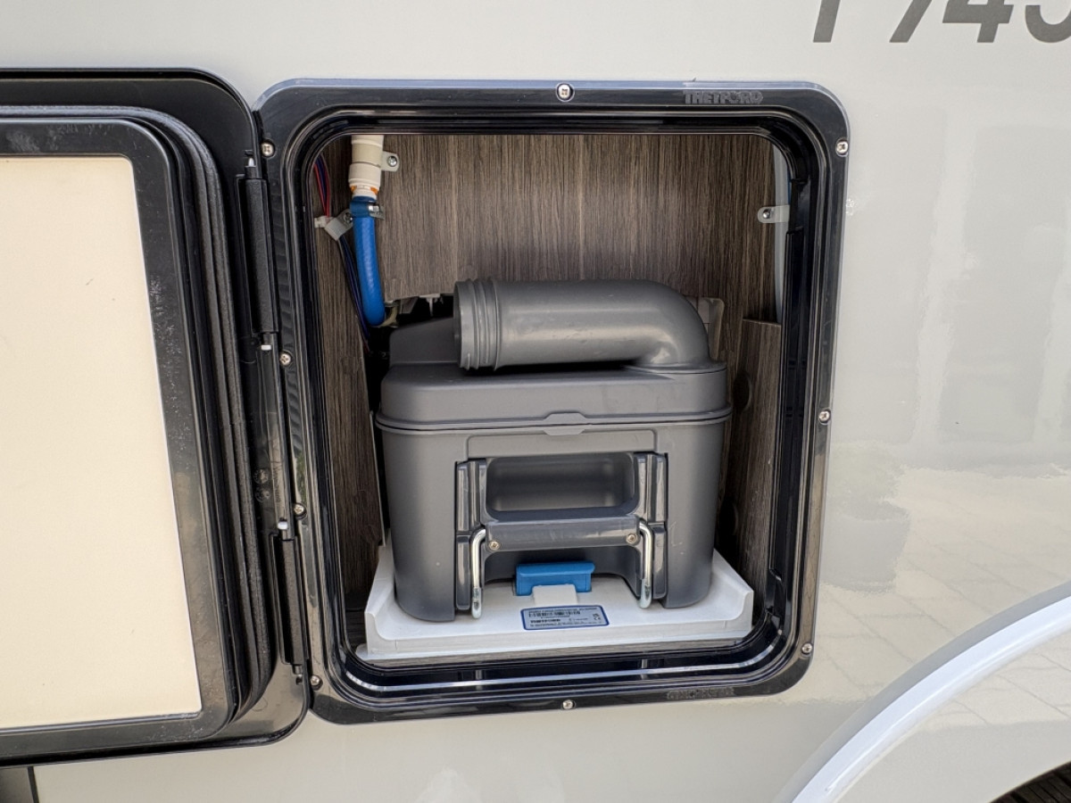 Forster-Reisemobile FI 745 EF - Bild 9