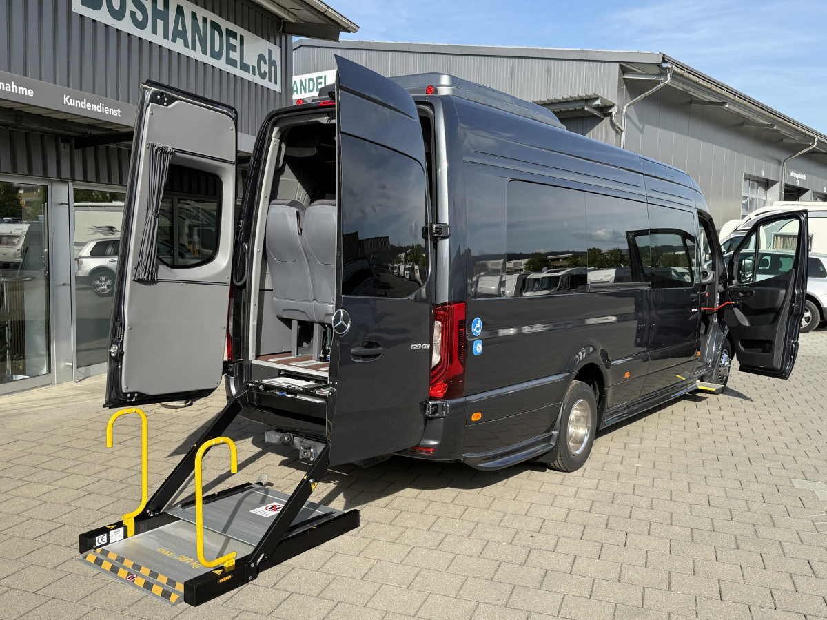 Mercedes 519 Rollstuhlbus mit bis zu 4 RollstÃ¼hle oder 21 PlÃ¤tze - Bild 6