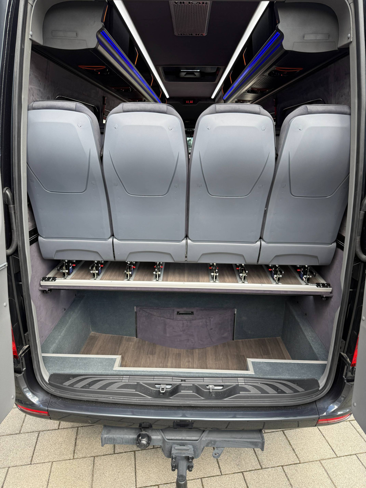 Mercedes 519 VIP Midibus mit 17 SitzplÃ¤tze - Bild 9