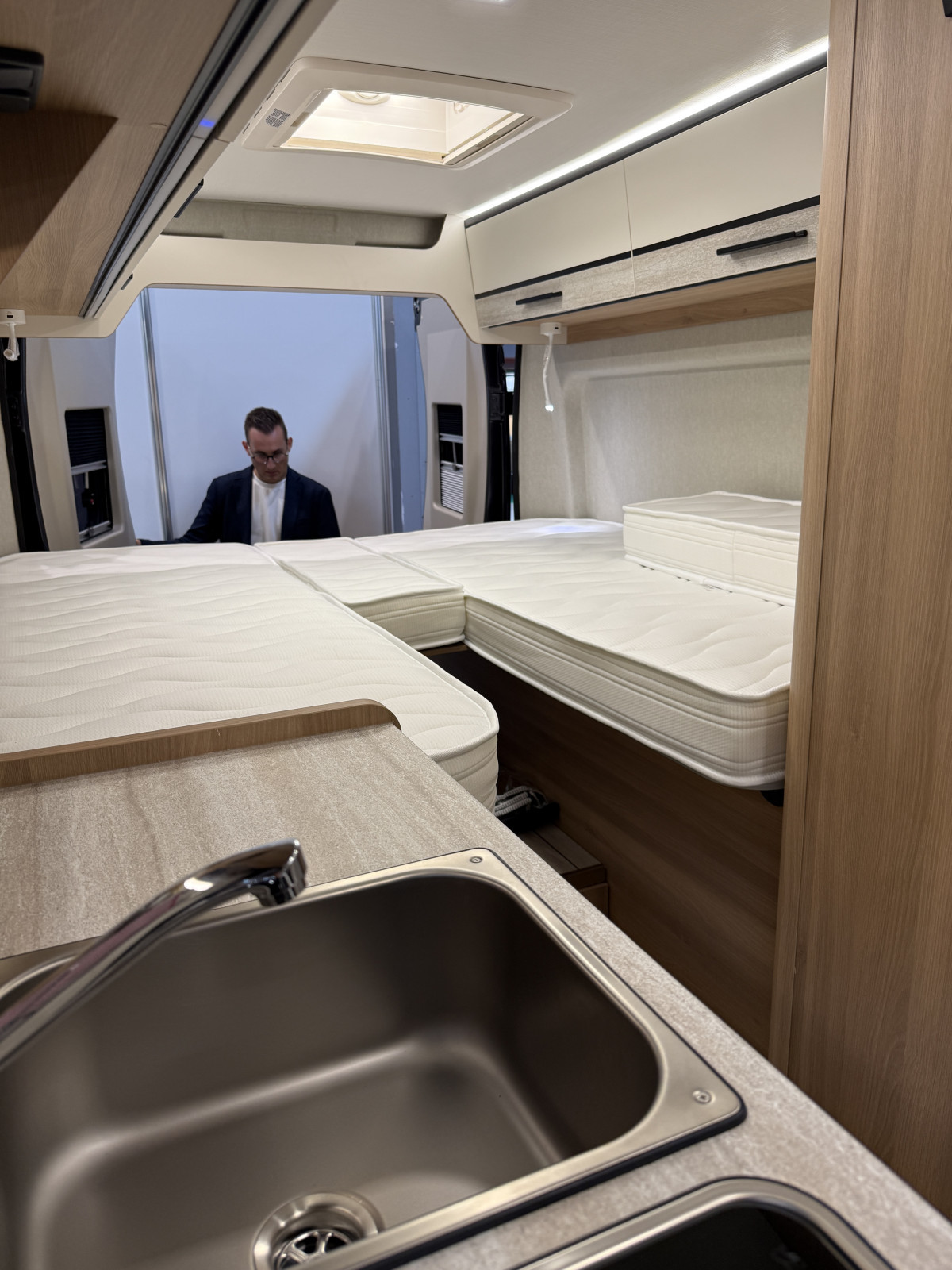 Forster Vantasy FV 636 EB mit Aufstelldach - Bild 9