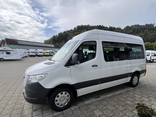 Mercedes 317 Sprinter Schulbus 22 SitzplÃ¤tze