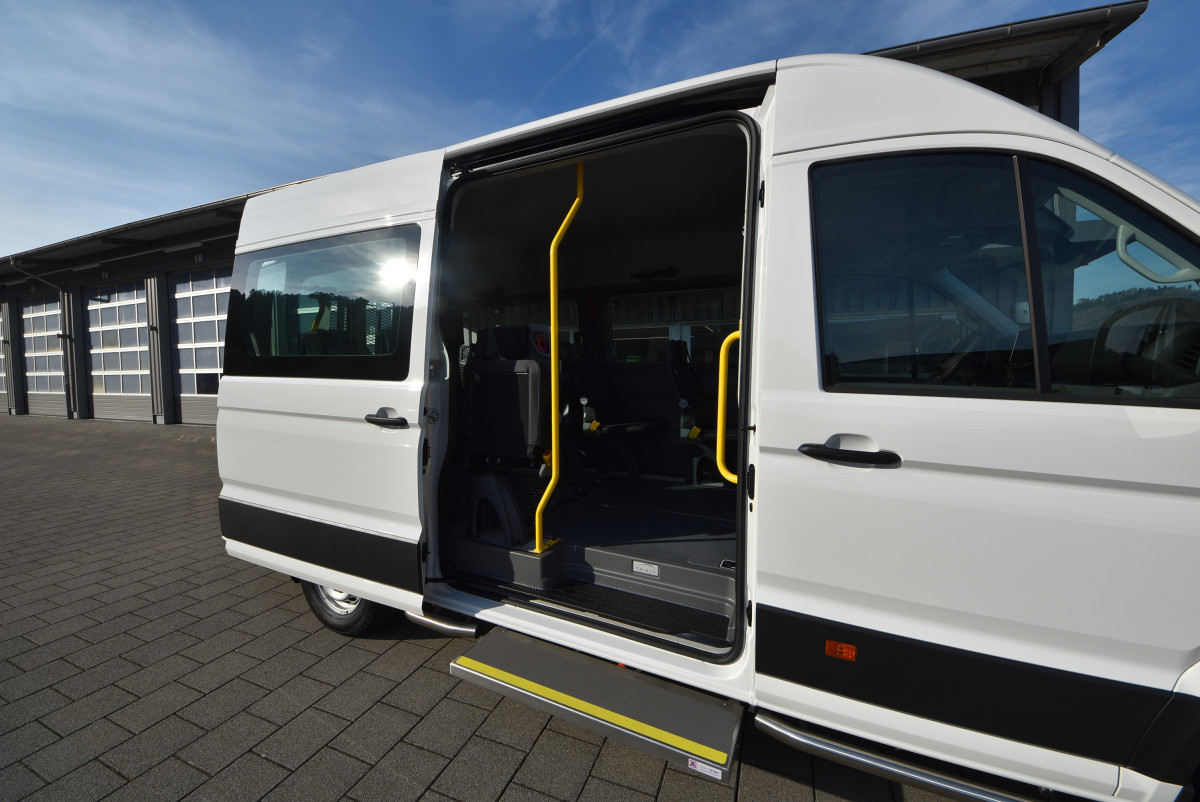 MAN TGE 3.140 Wheelchair-Accessible Bus - Image 2