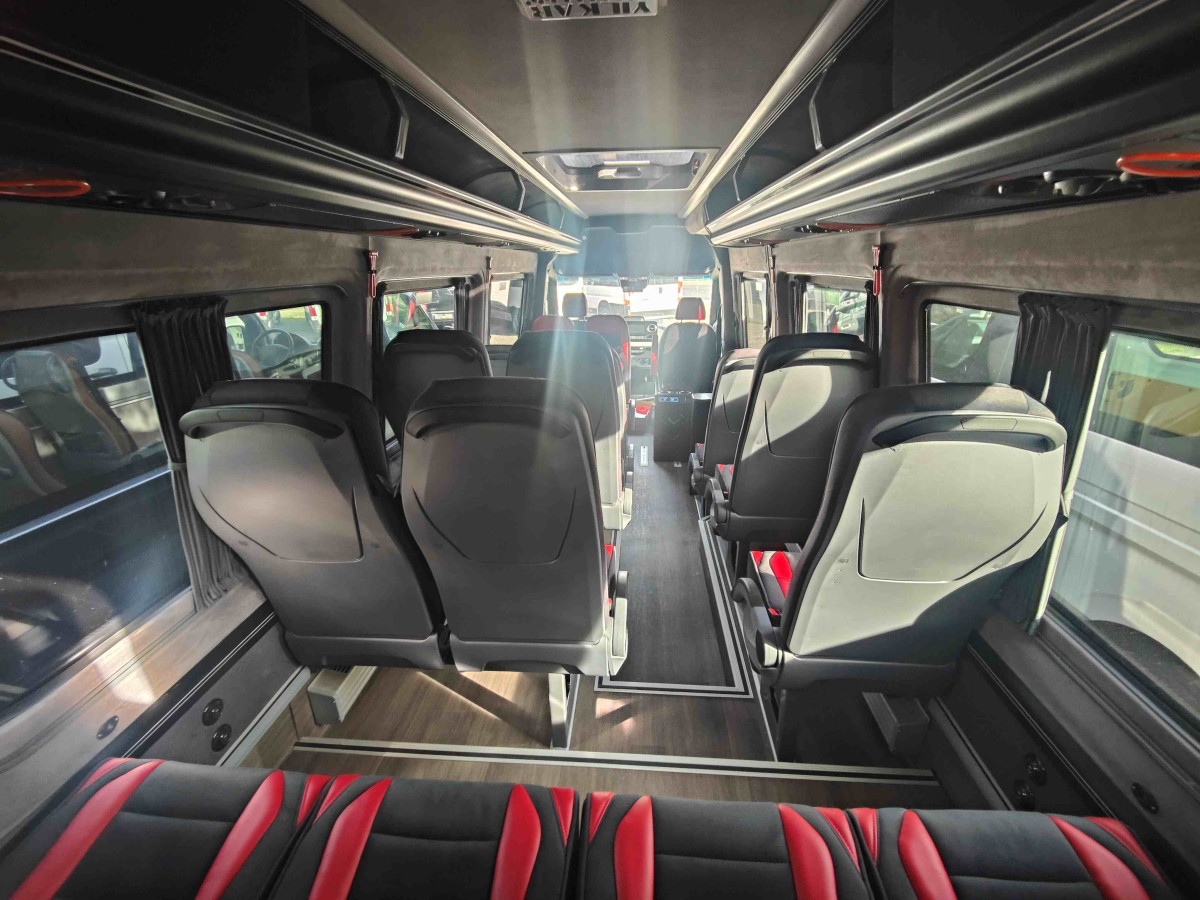 Mercedes 519 VIP Midibus mit 17 SitzplÃ¤tze - Bild 6