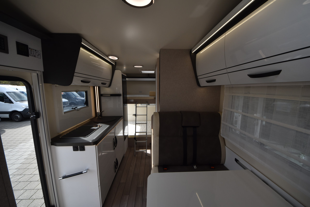 Forster-Reisemobile Alkoven FA 699 DVB - Bild 15