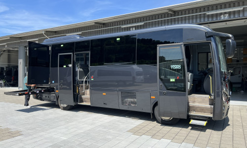 AOS GRAND TORO mit Rollstuhllift