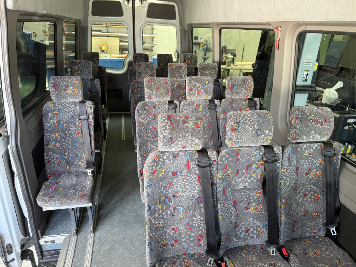 Mercedes Sprinter 316 Schulbus - Bild 7