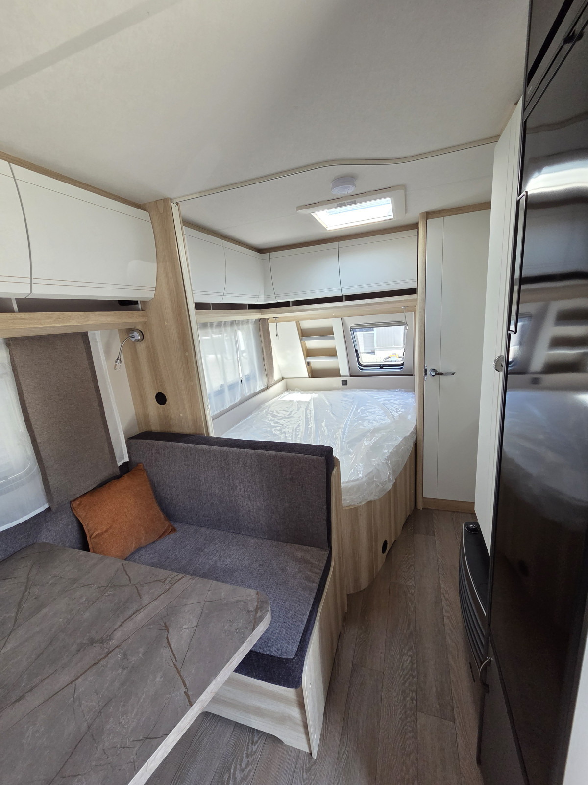 Hobby 400 SFe De Luxe - Image 16
