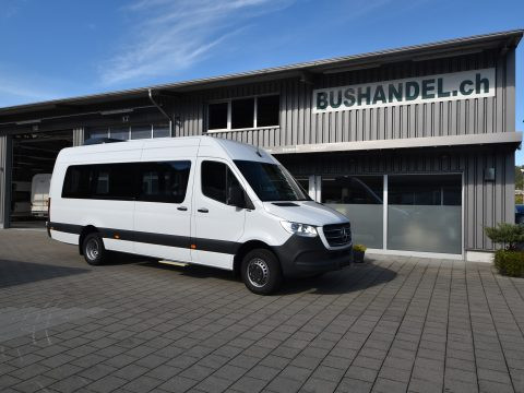 Mercedes 519 Schulbus mit total 35 PlÃ¤tze