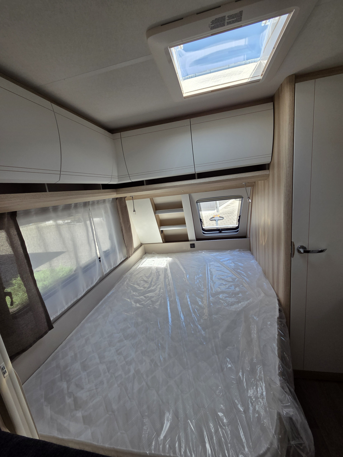 Hobby 400 SFe De Luxe - Image 17