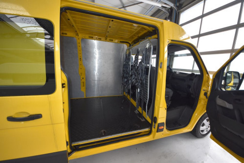 Renault Master T35 dCi 130 L3H2 giallo con 1 sedile conducente e 1 sedile passeggero