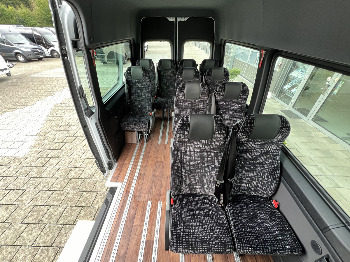 Mercedes 317 Sprinter 13 SitzplÃ¤tze - Bild 6