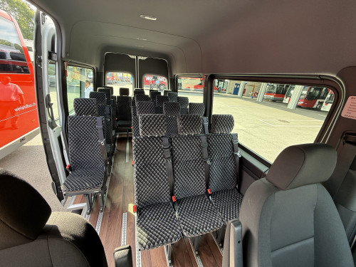 Mercedes 317 CDI Schulbus mit 20+1+1 SitzplÃ¤tzen weiss