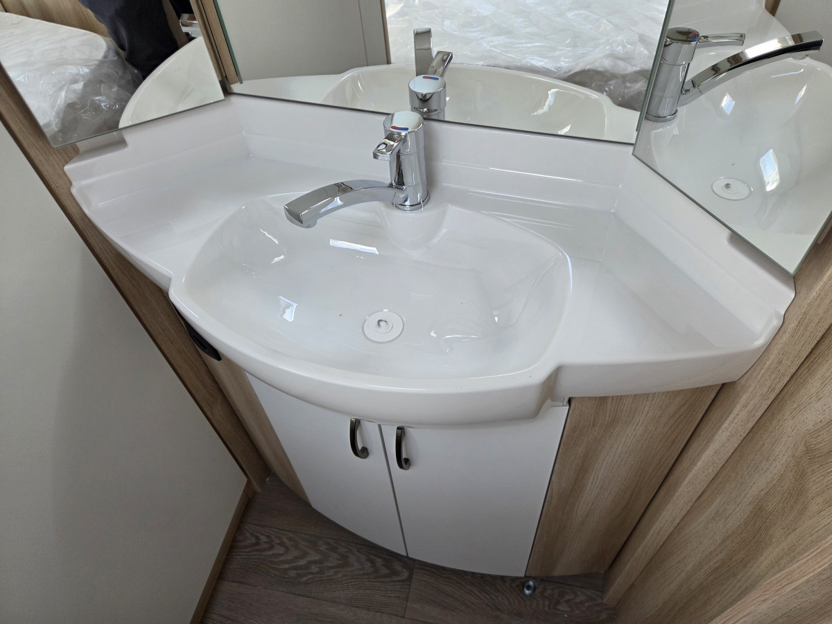 Hobby 400 SFe De Luxe - Image 20