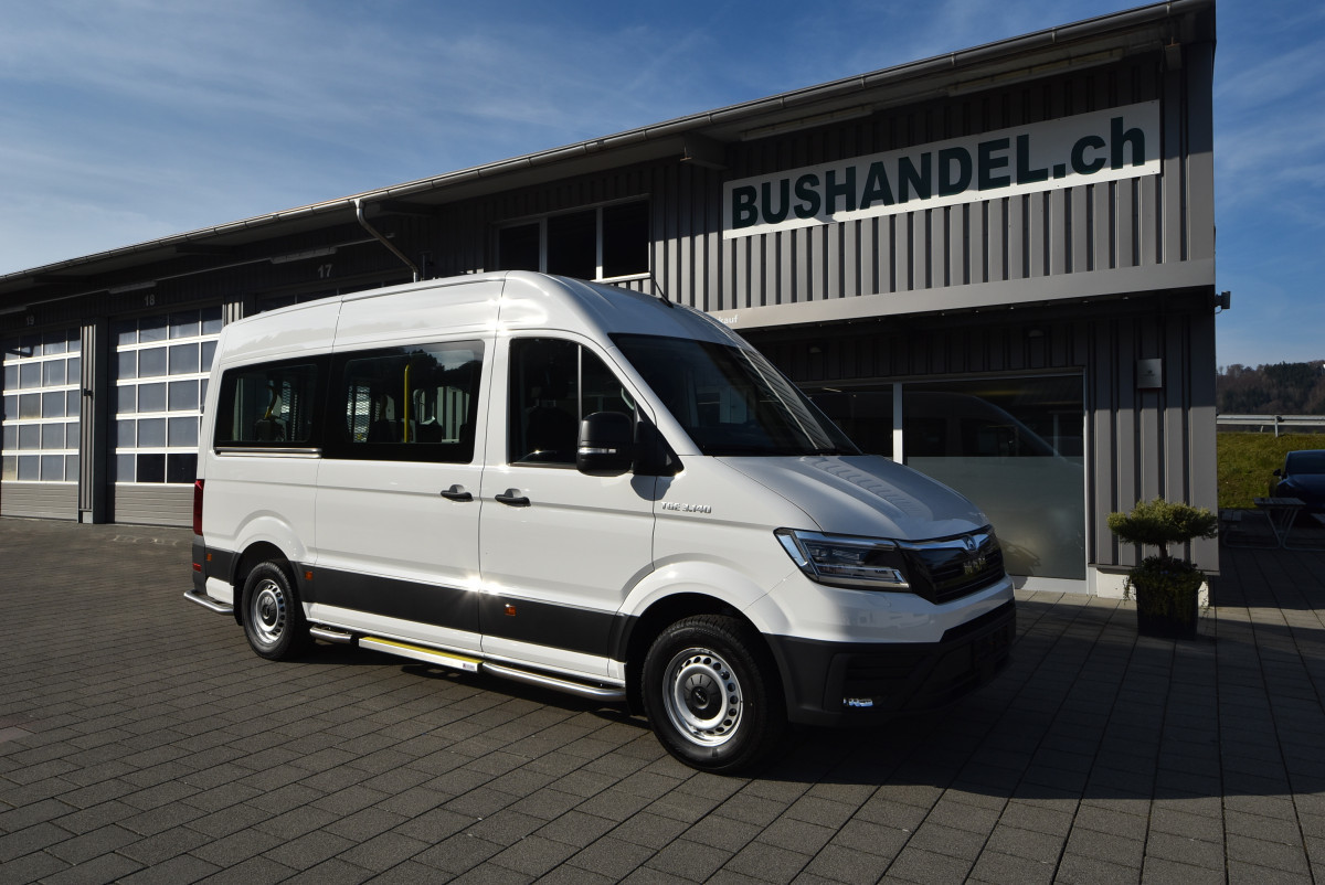 MAN TGE 3.140 Wheelchair-Accessible Bus - Image 1