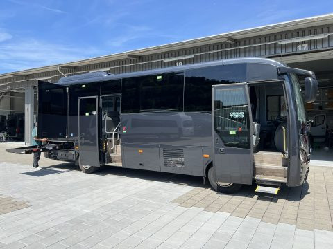 AOS GRAND TORO mit Rollstuhllift