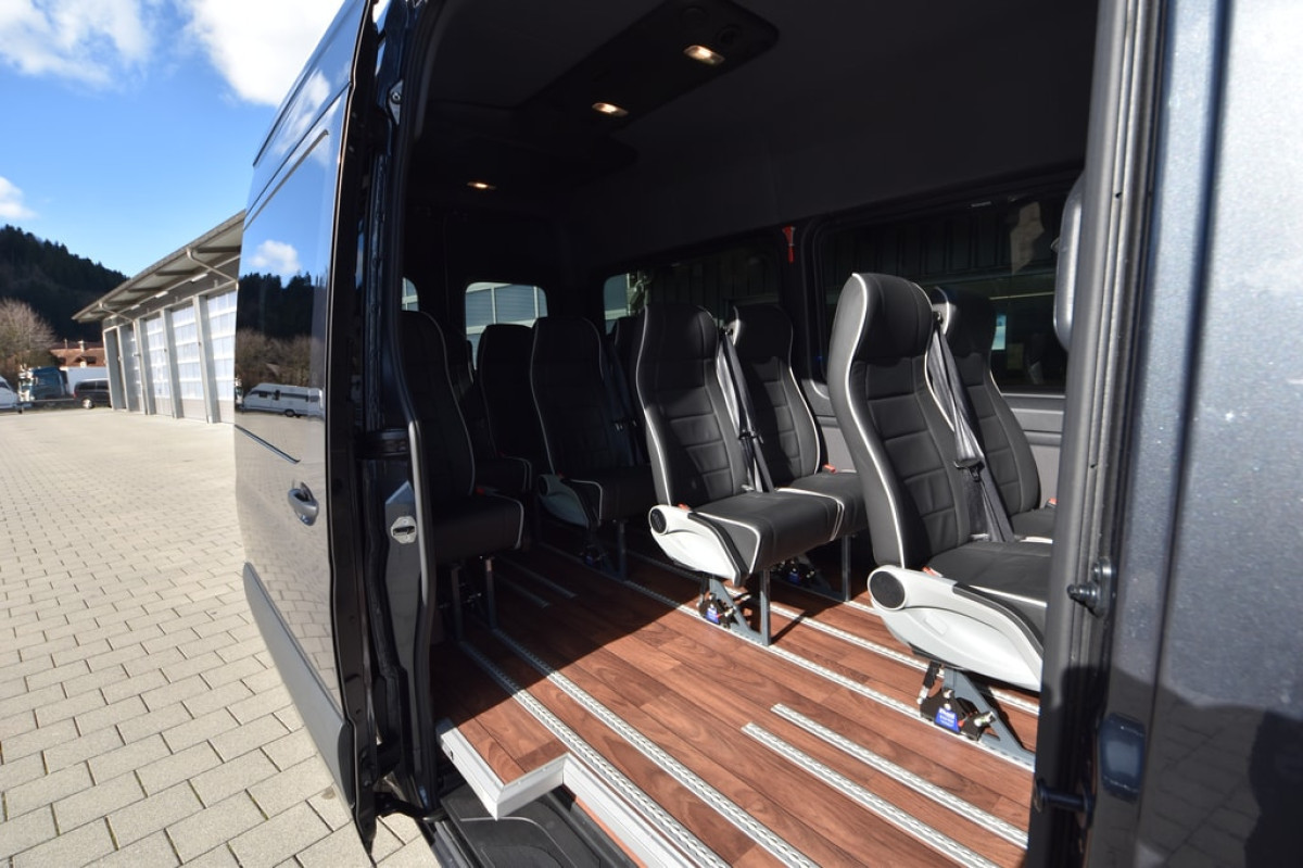 MERCEDES-BENZ 317 CDI VIP Kleinbus - Bild 9