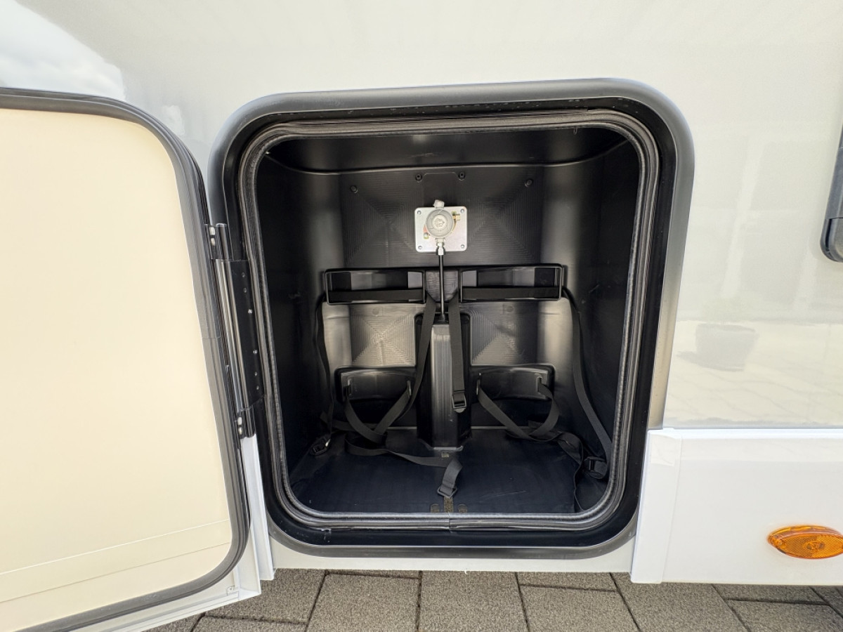 Forster-Reisemobile FI 745 EF - Bild 10