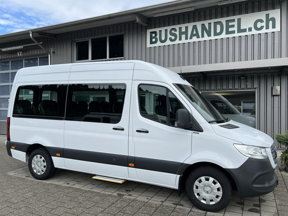 Mercedes 317 Sprinter Schulbus 22 SitzplÃ¤tze - Bild 1