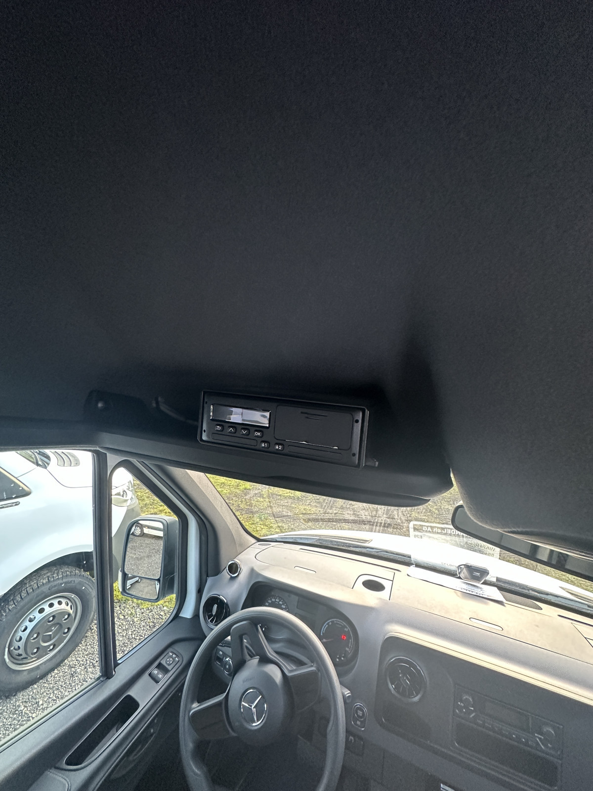 Mercedes 312 eSprinter Elektro Schulbus - Bild 8