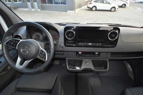 Mercedes 519 mit 17/21 SitzplÃ¤tzen