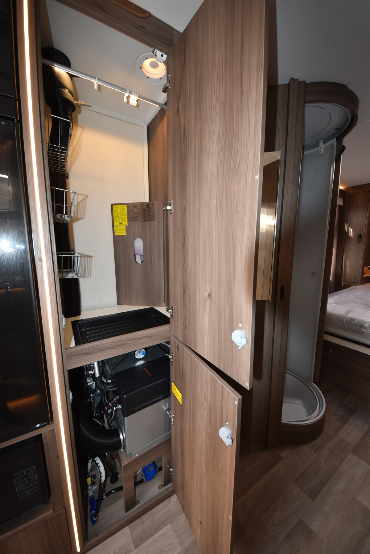 Kabe Imperial 780 DGLE KS - Bild 13