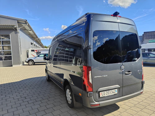 Mercedes 317 VIP Kleinbus total 13 PlÃ¤tze
