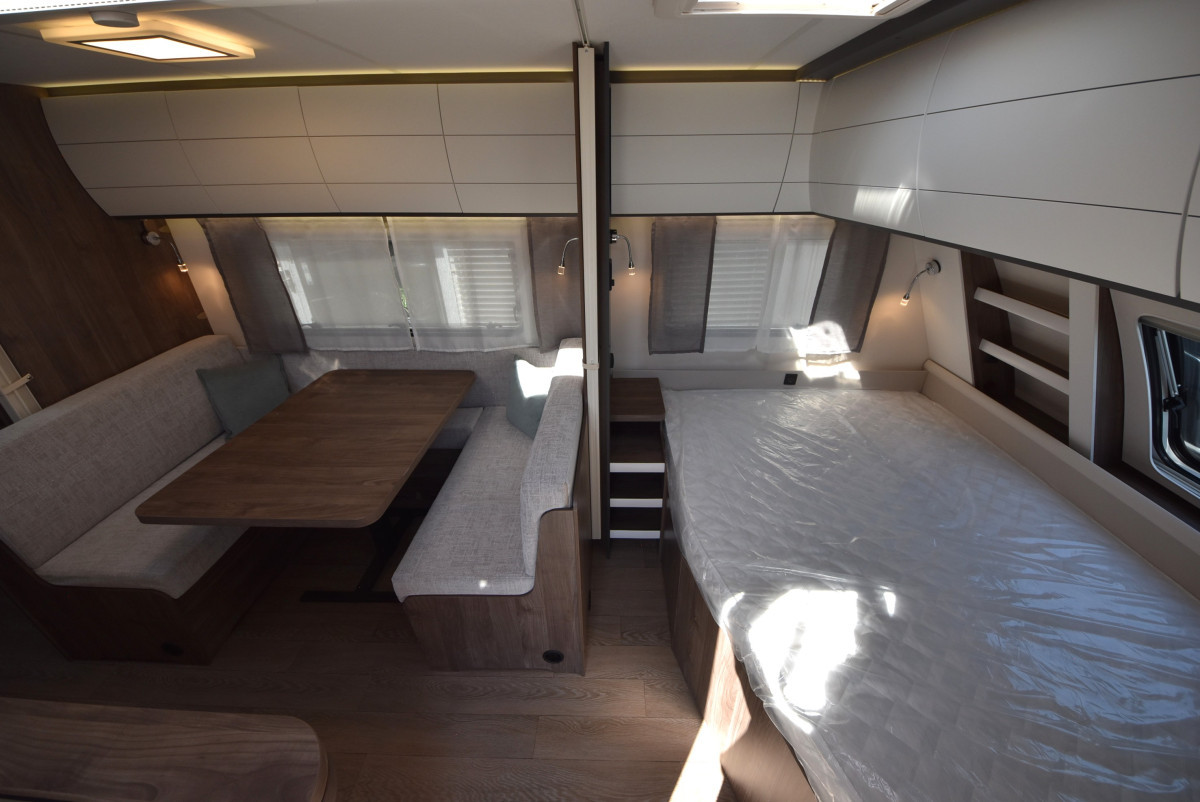 Hobby 545 KMF Excellent Edition - Image 10